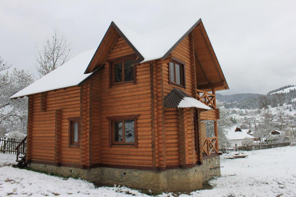 Sadyba Kazkove Dzherelo Verkhovyna Buitenkant foto