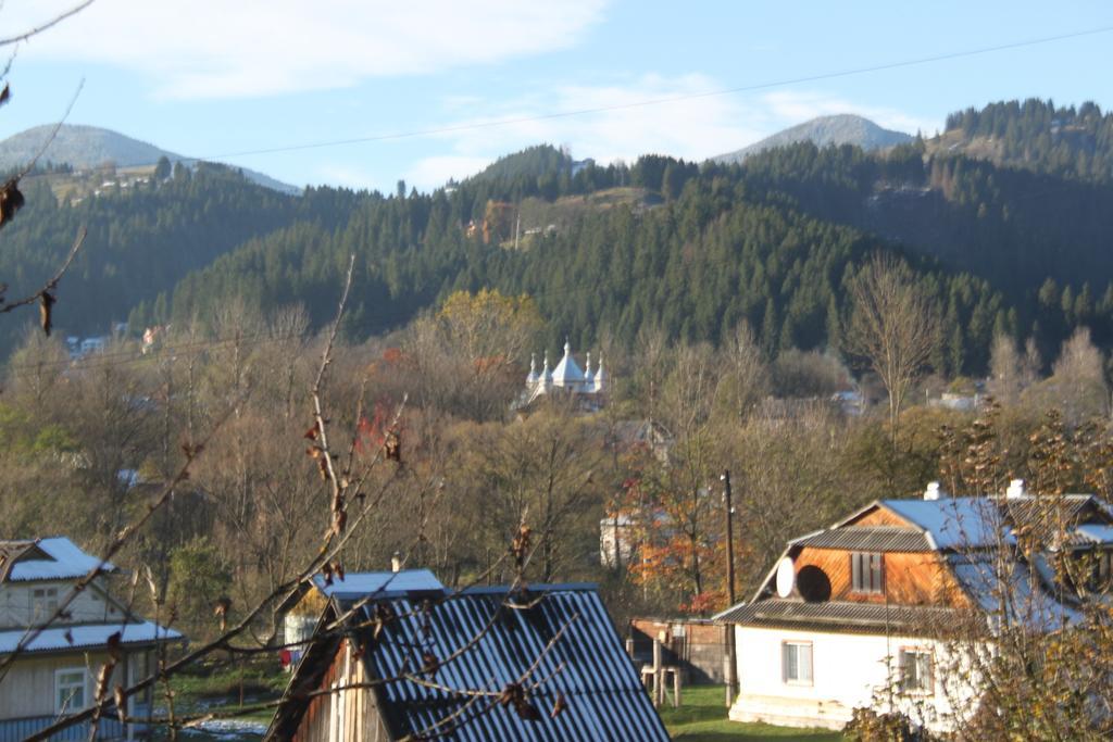 Sadyba Kazkove Dzherelo Verkhovyna Buitenkant foto