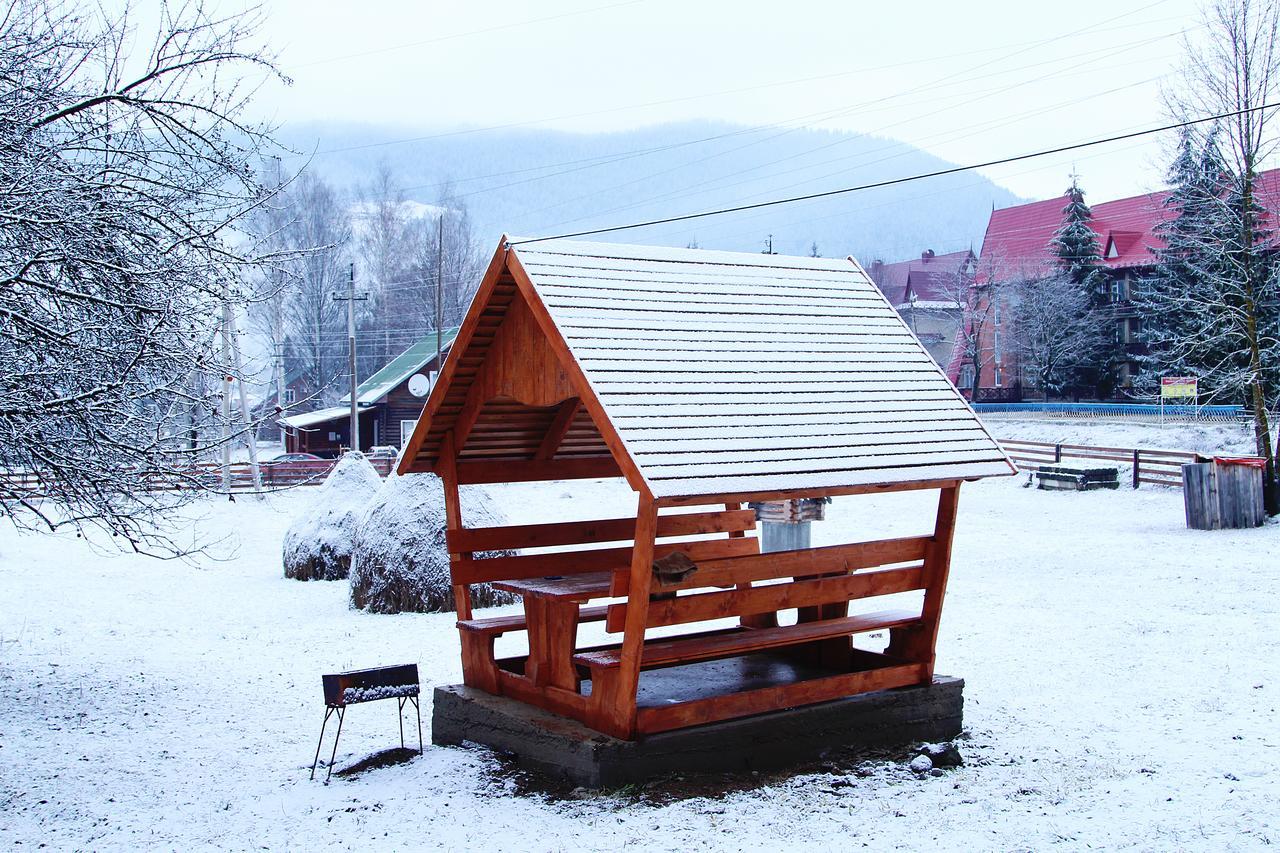 Sadyba Kazkove Dzherelo Verkhovyna Buitenkant foto